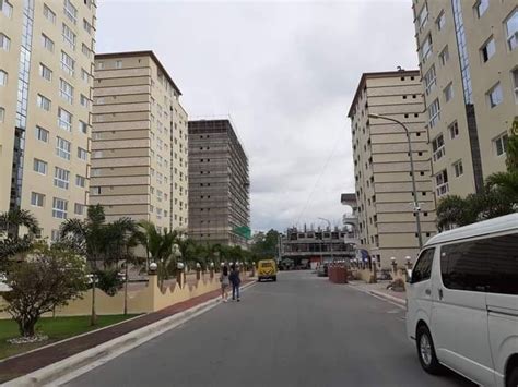 Pre Selling Condo Near Clark Airport .